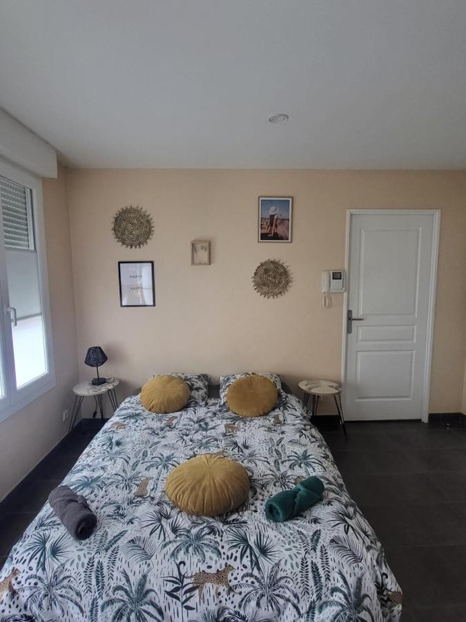 Logement En Hypercentre Dans Une Residence Amiens Exterior foto